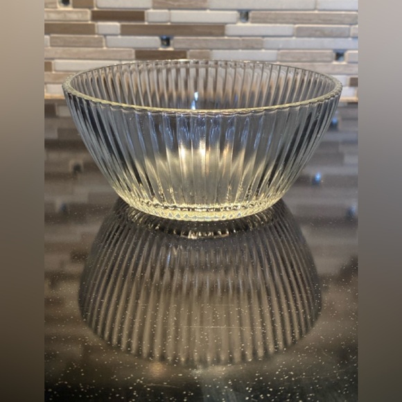 Vintage Clear Ribbed Dessert/Fruit Bowl Ribbed Glass Bowl - Picture 1 of 7